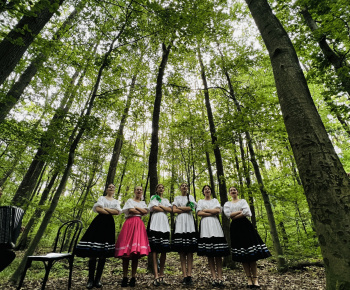 Aktuality / Očarujúce podujatie Hudba v lese - foto