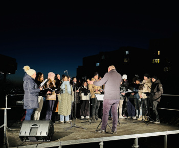 Aktuality / V parku pri fontáne sme si užili Novoročný koncert - foto