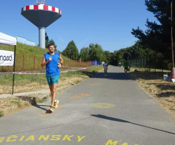 Aktuality / Na 21. ročníku eXtrém maratónu zvíťazili Pavúk a Butoracová - foto