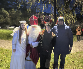 Aktuality / V parku pri fontáne sme si užili Furčianske Vianoce - foto